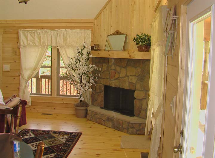 Western North Carolina Mountains Rental Cabin Home